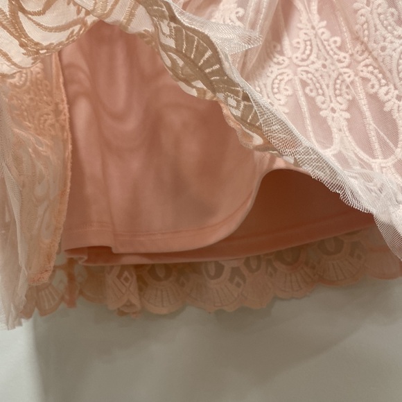 Lace skirt - Picture 2 of 8